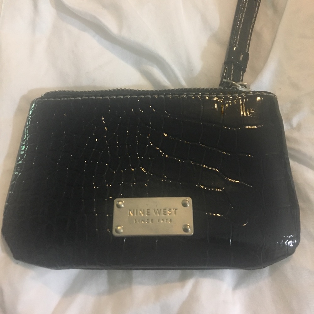 Nine West Faux Snakeskin Wristlet Clutch Wallet